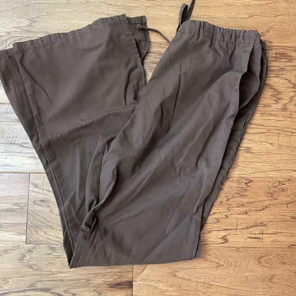 Scrub set - Picture 4 of 5